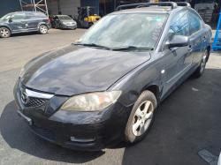 Mazda 3 image 2