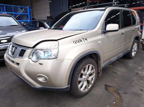 nissan x_trail RIGHT FRONT DOOR 