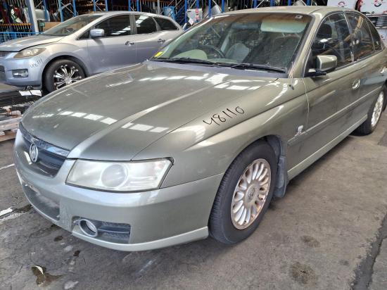 holden Commodore VZ Dec 2005 LEFT GUARD 