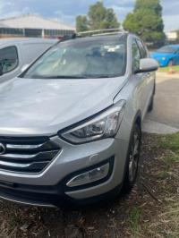 2014 Hyundai Santa Fe image 2