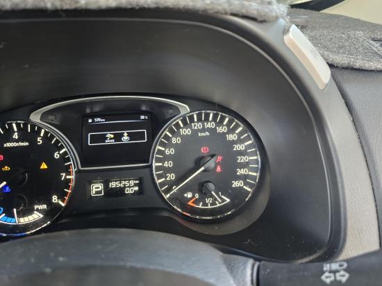 nissan Pathfinder R52 ST HYBRID May 2015 Engine Motor 