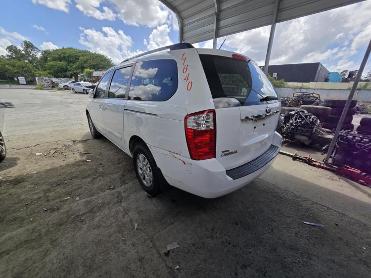 kia Grand Carnival VQ SI Dec 2013 Parts & Wrecking