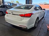 2015 Genesis Dh DH image 2