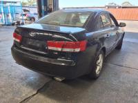 2005 Hyundai Sonata NF image 2