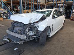 Holden Commodore VF image 2
