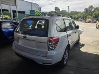 2010 Subaru Forester X image 2