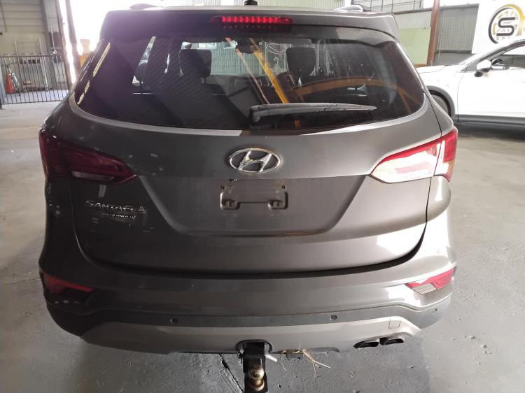 hyundai Santa Fe HIGHLANDER Nov 2015 Parts & Wrecking