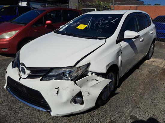 toyota Corolla ZRE182R Aug 2013 STEREO/HEAD UNIT 