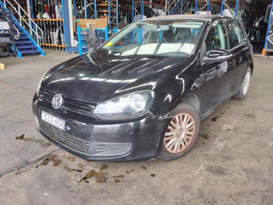 volkswagen Golf A6 2012 RIGHT FRONT DOOR 