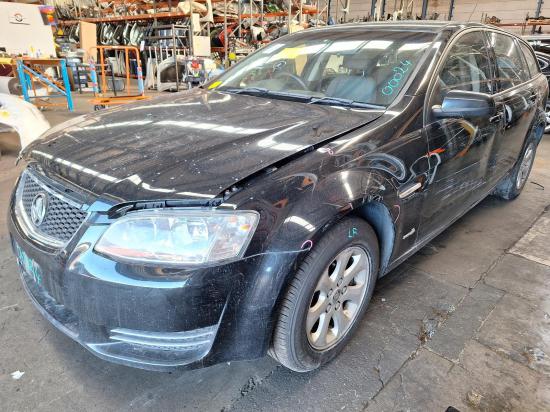 holden Commodore LEFT HEADLAMP 