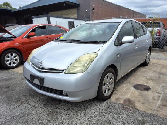 toyota Prius NHW20R Feb 2009 RIGHT REAR DOOR 