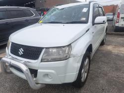 2010 Suzuki Vitara JT image 2