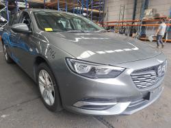 Holden Commodore image 2