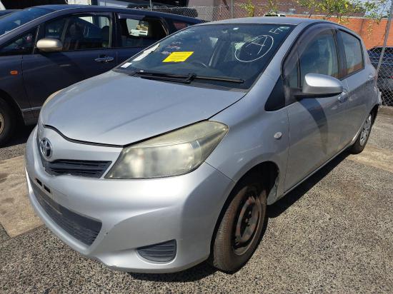 toyota Yaris NCP130R Nov 2012 FRONT BAR BRKT/REINFORCEMENT 