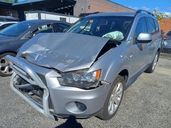 mitsubishi Outlander ZH Oct 2012 RIGHTFRONT WINDOW REG/MOTOR 