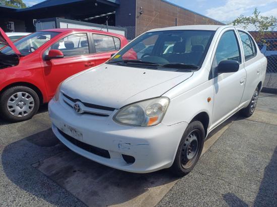 toyota Echo NCP12R Oct 2003 BONNET 