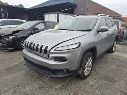 Jeep Cherokee image 2