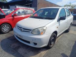 2003 Toyota Echo NCP12R image 2