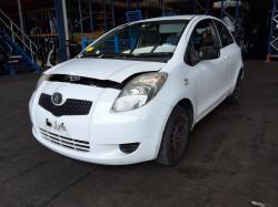 2006 Toyota Yaris NCP90R image 2