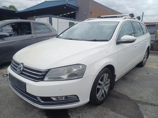 volkswagen Passat RIGHT DRICESHAFT 
