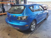 2005 Mazda 3 BK image 2