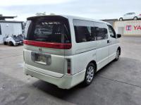 2002 Nissan Elgrand image 2