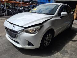 2014 Mazda 2 image 2