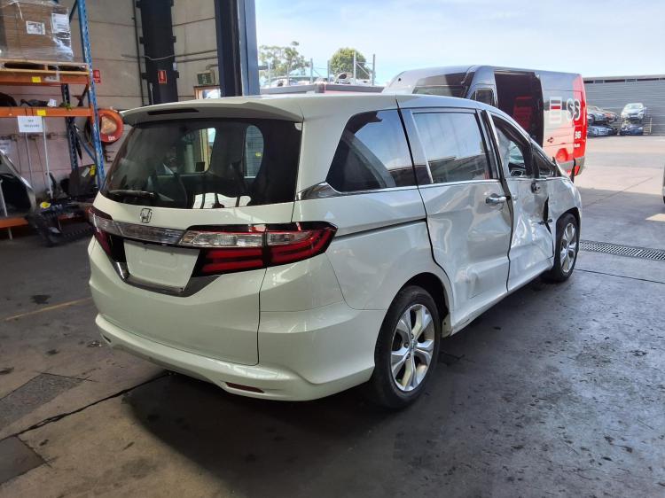 honda Odyssey Jan 2014 Parts & Wrecking