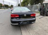 2011 Volkswagen Passat image 2