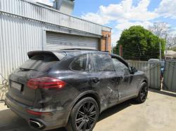 Porsche Cayenne image 2