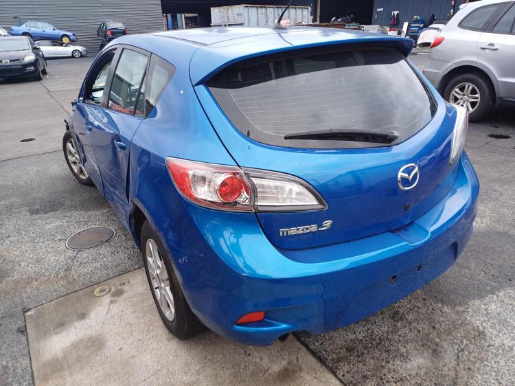 mazda 3 NEO Sep 2011 Parts & Wrecking