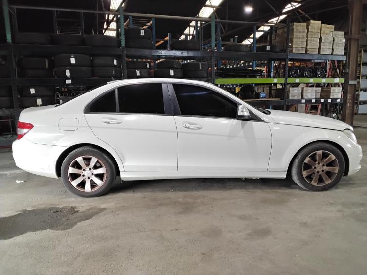 mercedes benz C200 KOMPRESSOR CLASSIC Feb 2008 Parts & Wrecking