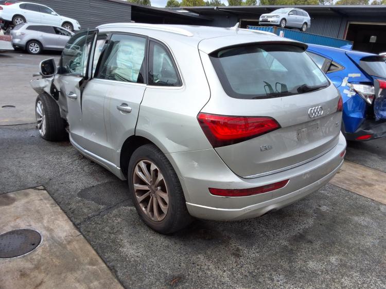 audi Q5 2.0 TDI QUATTRO May 2014 Parts & Wrecking