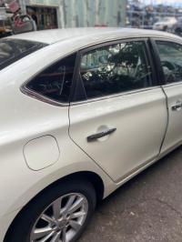 2016 Nissan Pulsar image 2
