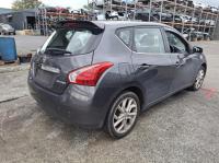 2013 Nissan Pulsar ST-S image 2