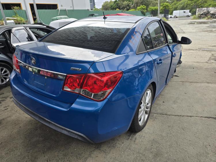 holden Cruze JH SRI Oct 2013 Parts & Wrecking