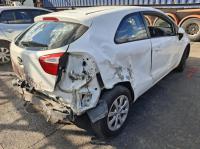 2015 Kia Rio S image 2