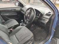 2011 Suzuki Swift image 2