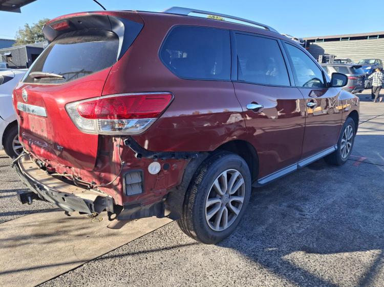 nissan Pathfinder ST FWD May 2015 Parts & Wrecking