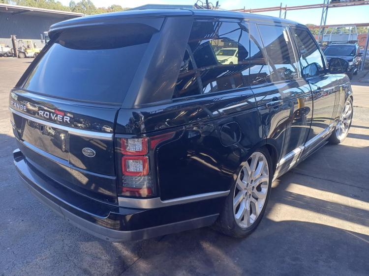 land rover Range Rover SDV6 HYBRID VOGUE SE May 2015 Parts & Wrecking