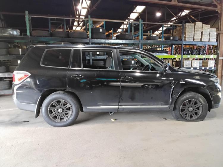 toyota Kluger KX-R May 2011 Parts & Wrecking