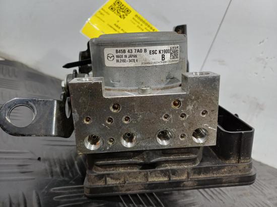 mazda 3 MAXX Nov 2016 ABS PUMP/MODULATOR 