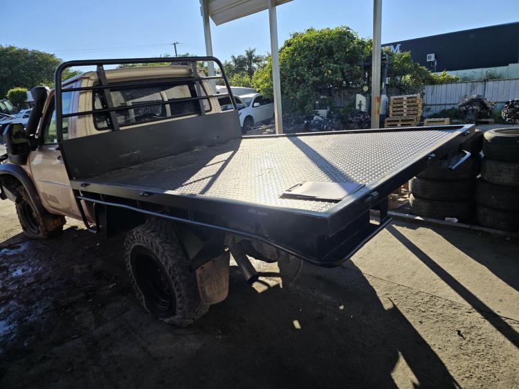 nissan Patrol GU ST Apr 2002 Parts & Wrecking