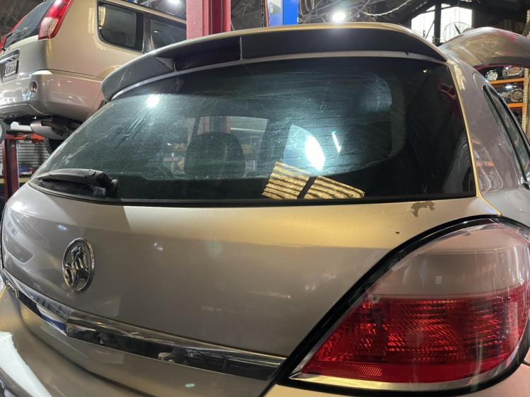 holden Astra 2006 Parts & Wrecking