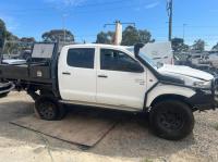 2015 Toyota Hilux KUN26R image 2