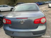 2009 Volkswagen Eos image 2