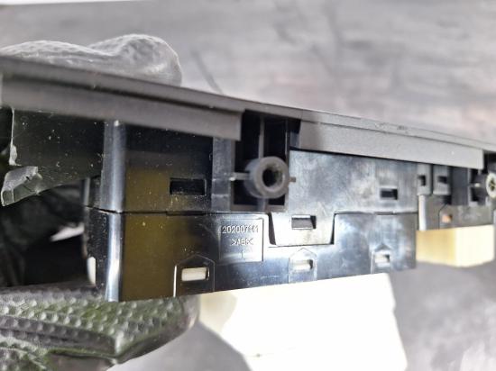 hyundai Iload/imax Oct 2010 POWER WINDOW SWITCH 