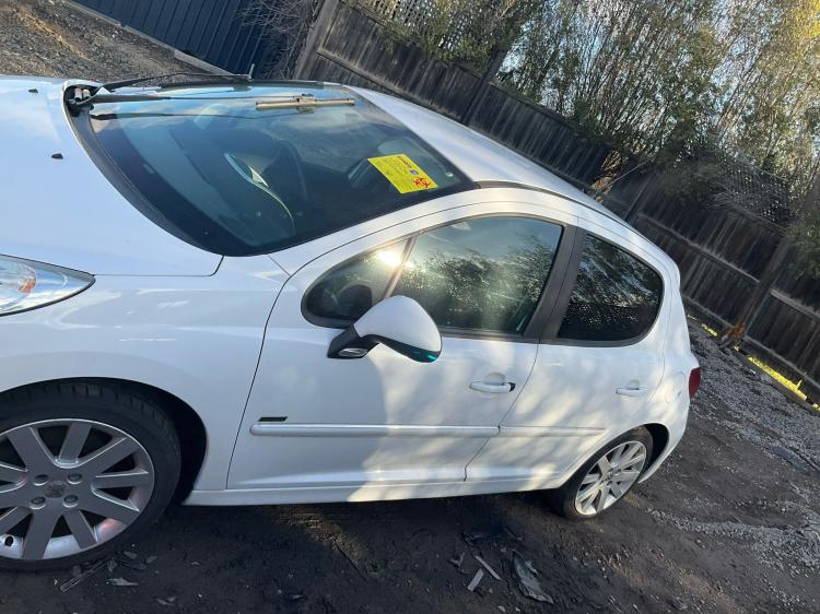 peugeot 207 2012 Parts & Wrecking