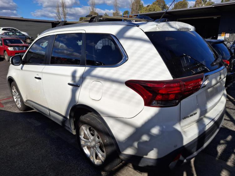 mitsubishi Outlander ZK Feb 2015 Parts & Wrecking