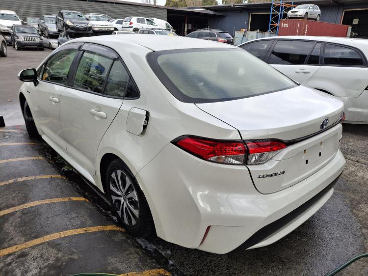 toyota Corolla ZWE211R Mar 2020 Parts & Wrecking